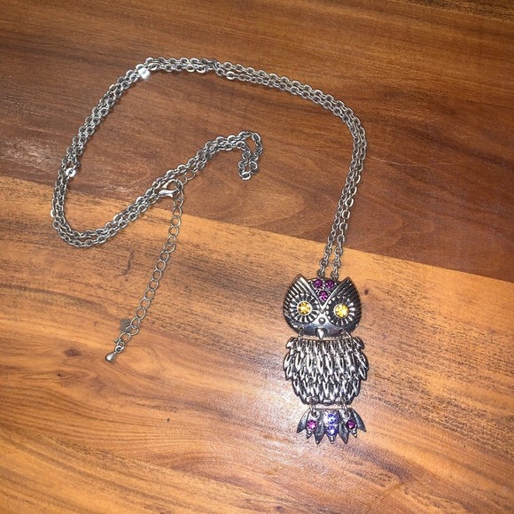 Owl Necklace Articulated Silver Tone Gold Eyes And Other Gems 2" Owl 14" Chain - Picture 3 of 5